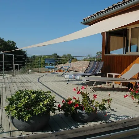 Maison d'hôtes Domaine Du Tisserand *